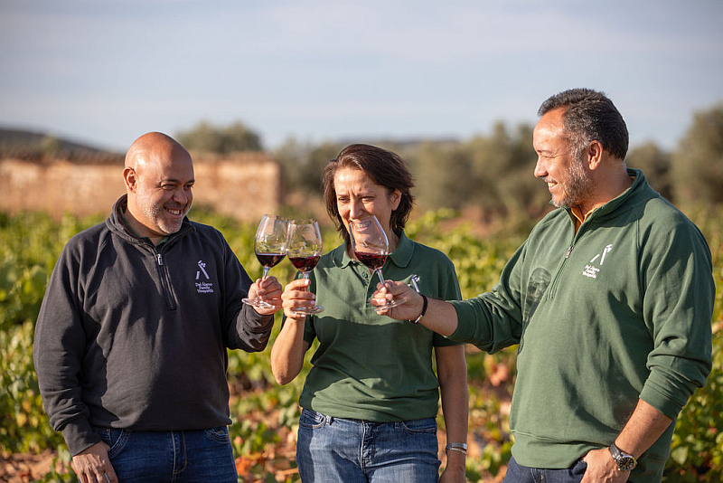 Emilio, Marcelo und Blanca in den Weinbergen von Del Alamo Family Vineyards