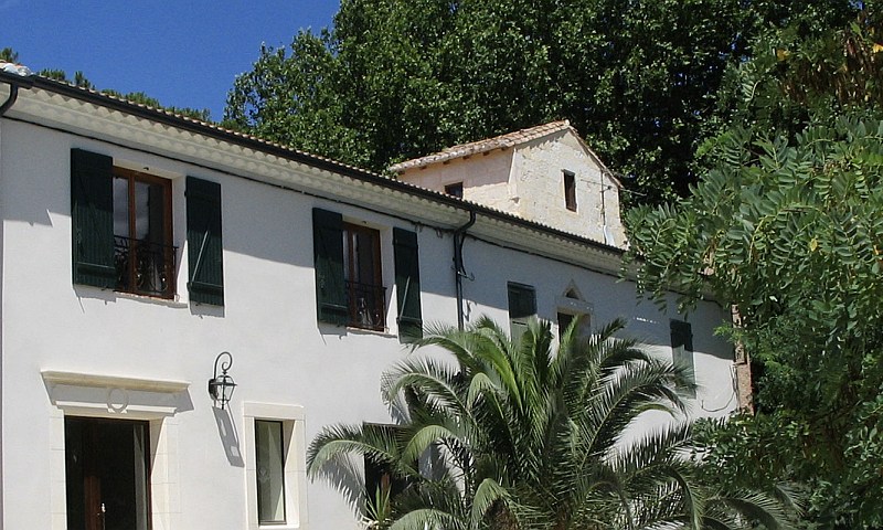 Chateau von Chateau Ermite de Auzan in Südfrankreich Chateau von Chateau Ermite de Auzan in Südfrankreich